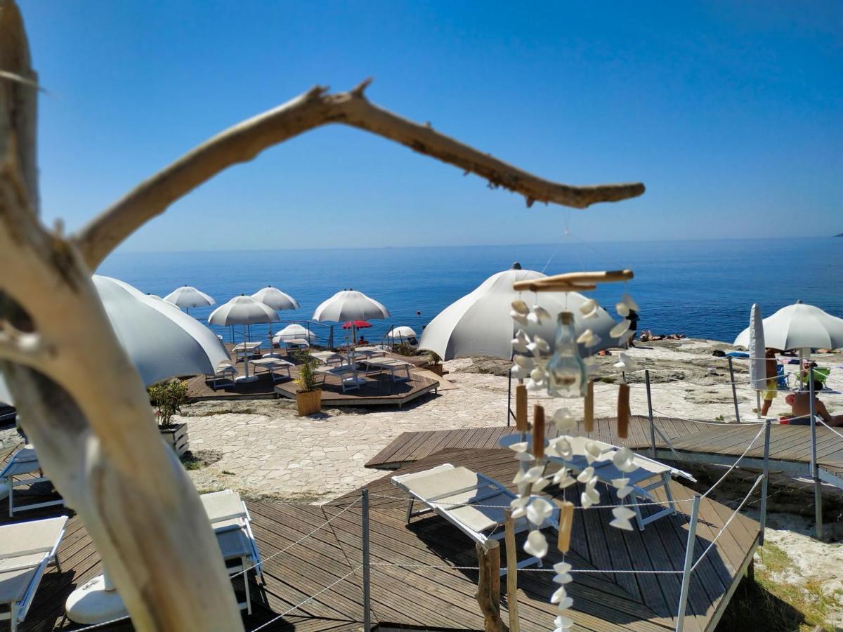 הוילה Marina Di Andrano - Alisso, Casa Vista Mare Con Parcheggio Privato E Wifi מראה חיצוני תמונה